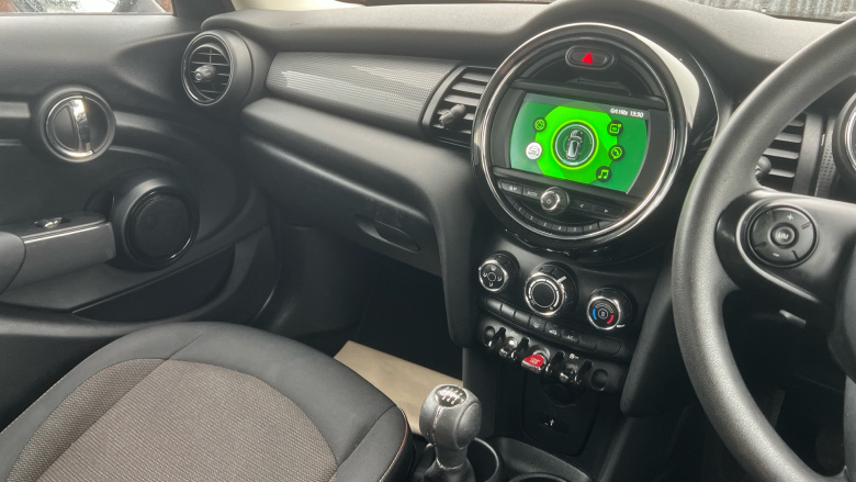 MINI Hatchback 1.5 Cooper II 5dr Petrol Hatchback